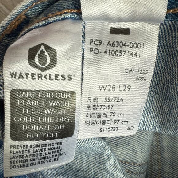 Levi's Women Middy Ankle Bootcut Jeans Size 28 Vintage Inspired Big E Light Wash - Picture 11 of 11